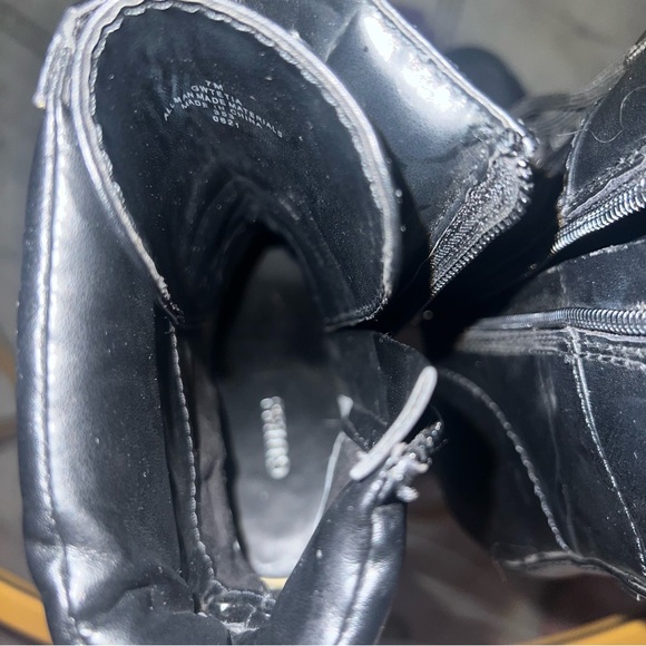 GUESS Woman’s Black Boots - Picture 9 of 11